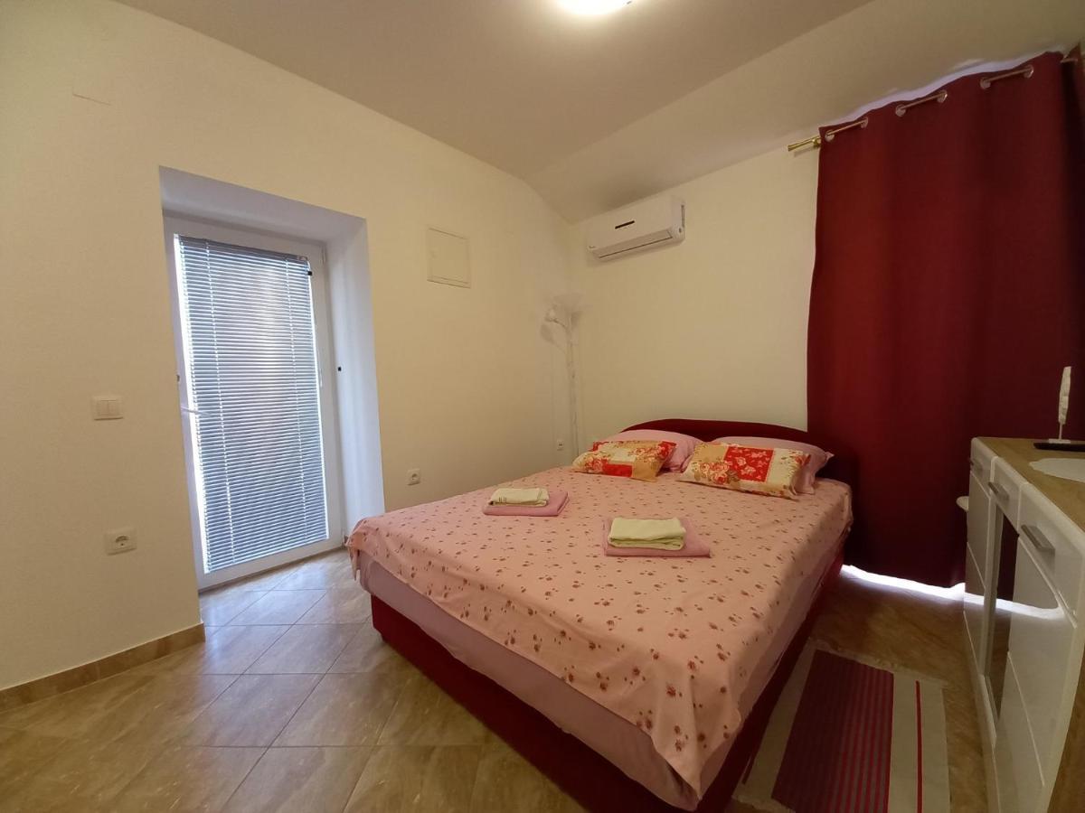 Apartment & Studio Vrdoljak Sveti Anton  Dış mekan fotoğraf