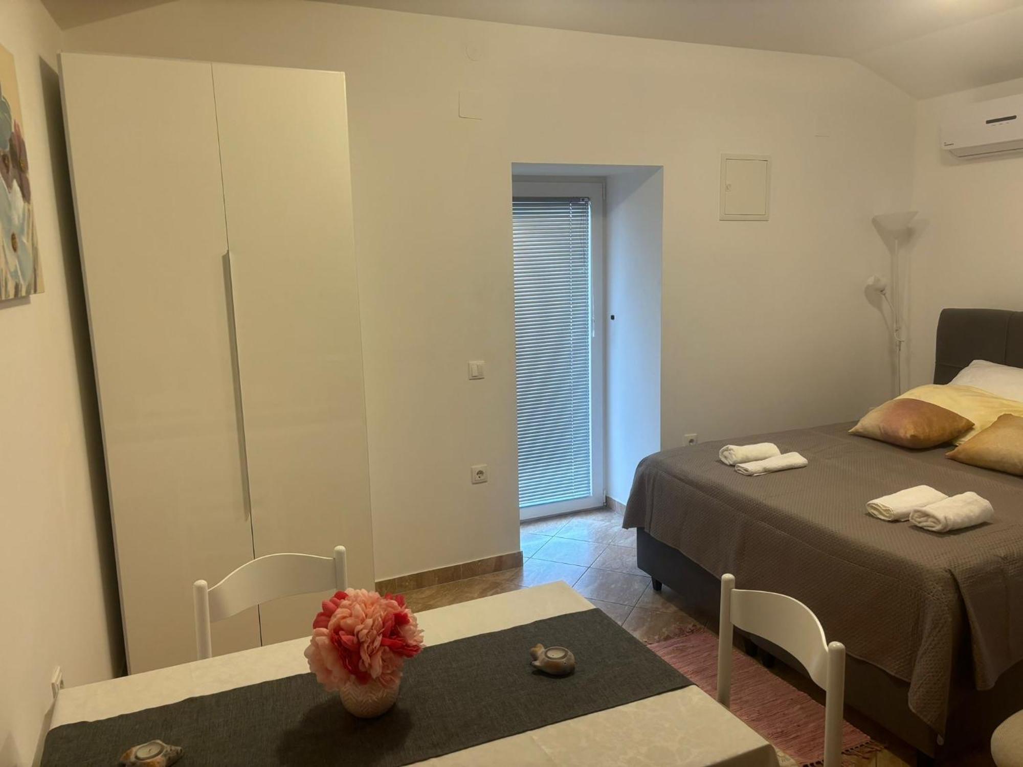 Apartment & Studio Vrdoljak Sveti Anton  Dış mekan fotoğraf